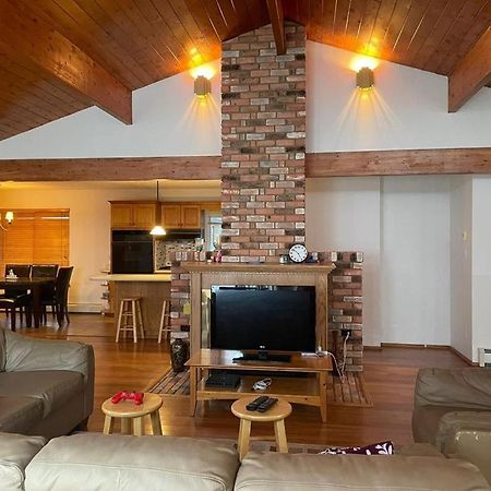 Metchosin Beach House Виктория Екстериор снимка