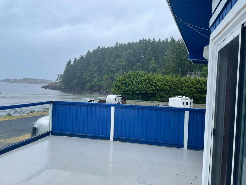 Metchosin Beach House Виктория Екстериор снимка